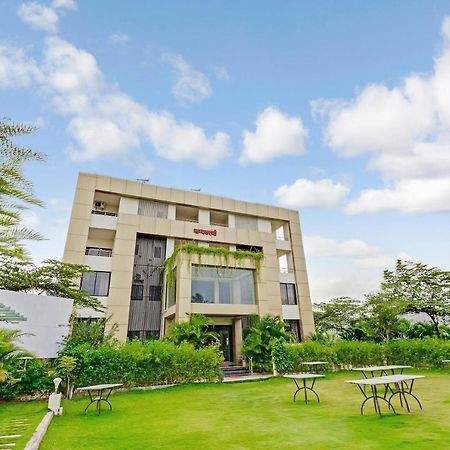 Kāla Oyo 48352 Hotel Bhagyalaxmi מראה חיצוני תמונה