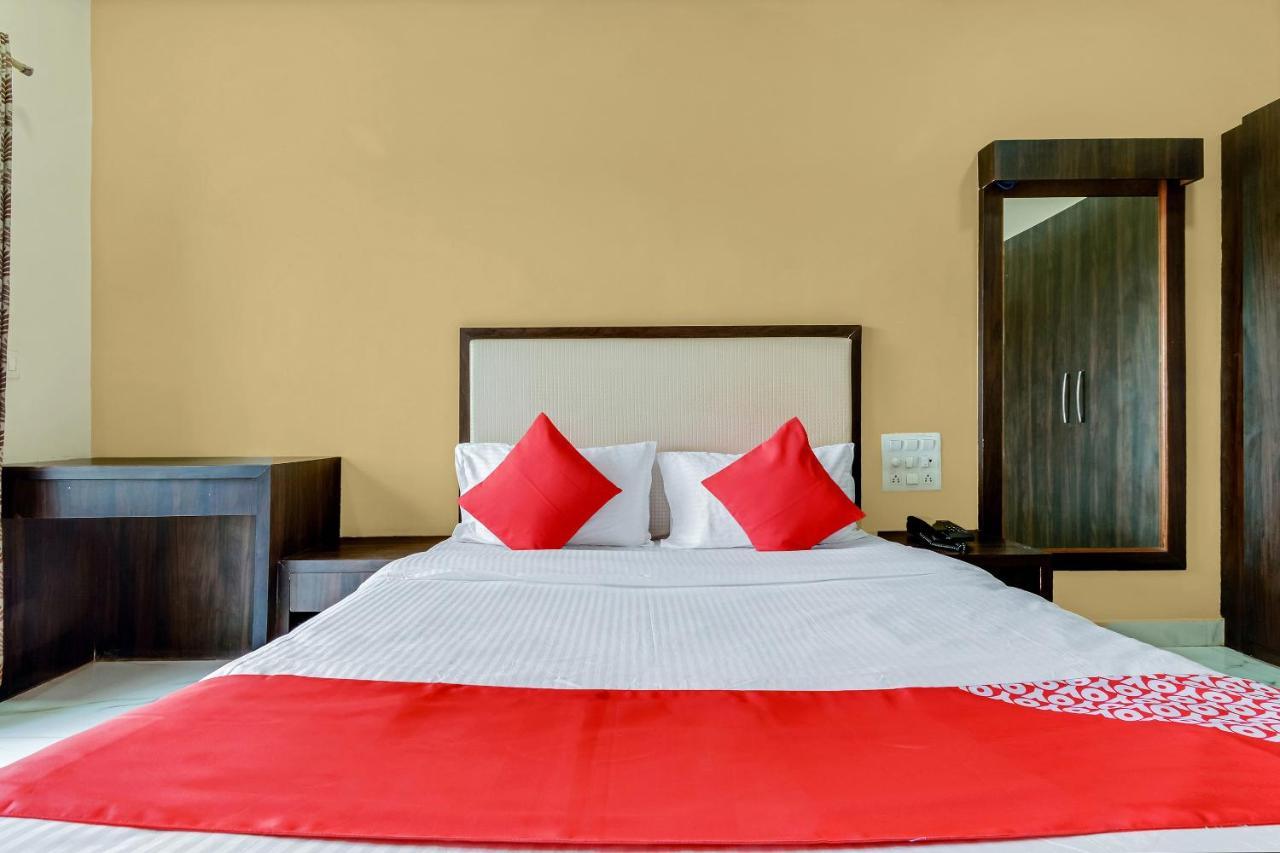 Kāla Oyo 48352 Hotel Bhagyalaxmi מראה חיצוני תמונה