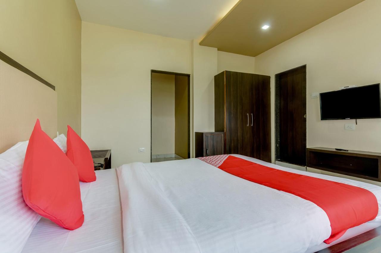 Kāla Oyo 48352 Hotel Bhagyalaxmi מראה חיצוני תמונה