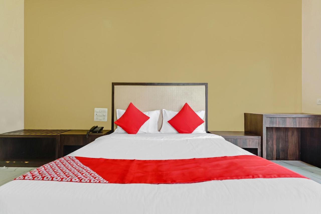 Kāla Oyo 48352 Hotel Bhagyalaxmi מראה חיצוני תמונה