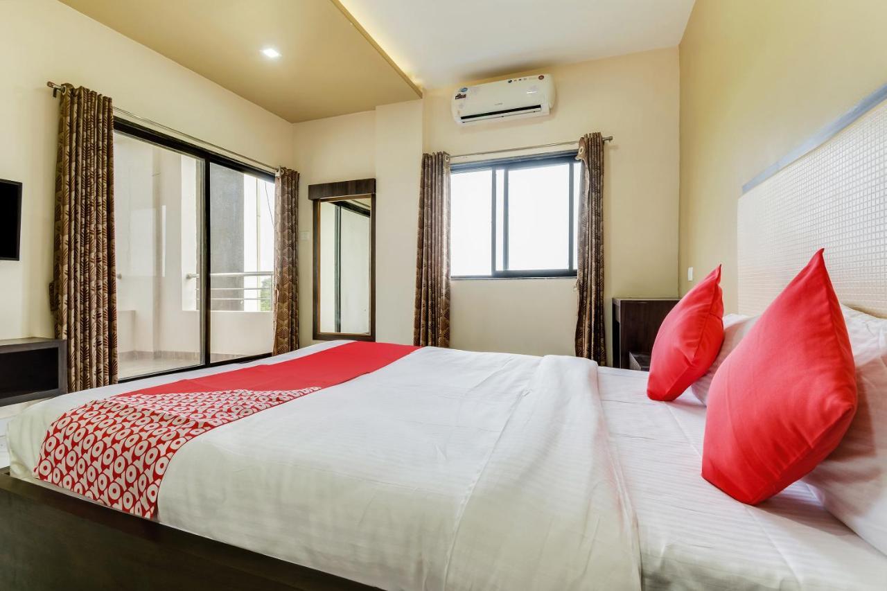 Kāla Oyo 48352 Hotel Bhagyalaxmi מראה חיצוני תמונה