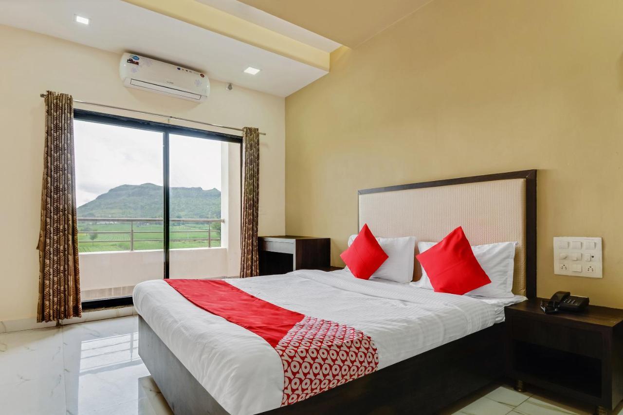 Kāla Oyo 48352 Hotel Bhagyalaxmi מראה חיצוני תמונה